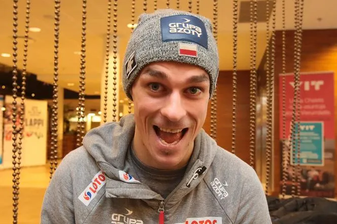 MŚ w Planicy 2023: Piotr Żyła mistrzem świata! Zobacz, jak Piotrek pobił rekord skoczni i zdobył złoto