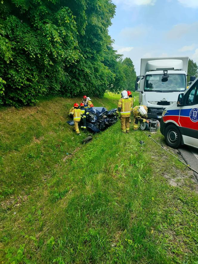 Potworny wypadek w Gotkowicach. Nie żyje malutkie dziecko i dorosły mężczyzna