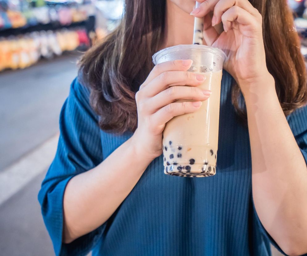 Uwielbiasz bubble tea? Sprawdź, ile cukru kryje się w jednym kubku