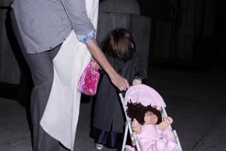 Suri Cruise w pieluchach