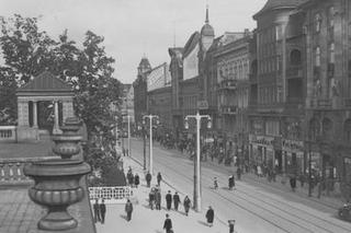 WYJĄTKOWE zdjęcia z placu Wolności w Poznaniu. Tak świętowano tam przed wojną
