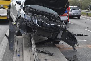 Wypadek Na S8, wjechał na barierki