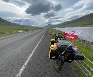   Policjant z Rzeszowa chce okrążyć Islandię na rowerze [GALERIA]