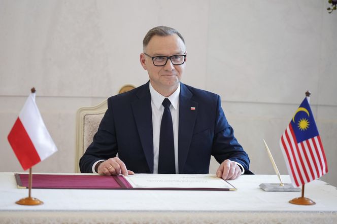 Andrzej Duda będzie kosił trawę