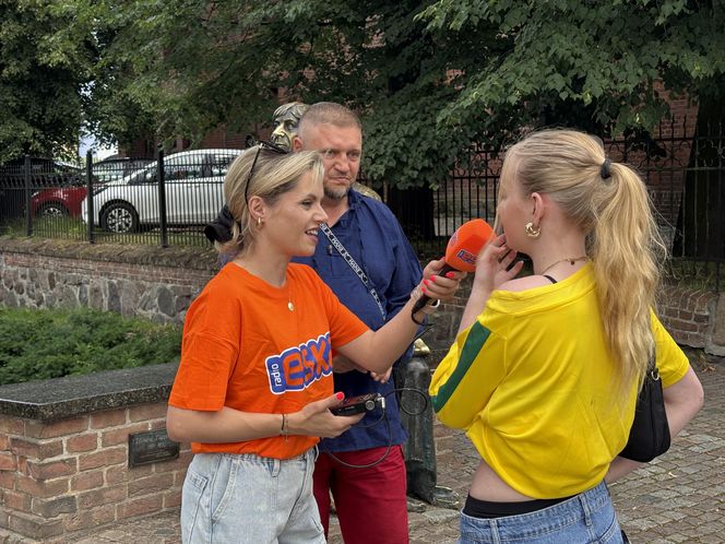 Tłumy przyjezdnych i uśmiechy na twarzach. Wakacyjny patrol Eska Summer City na olsztyńskiej Starówce