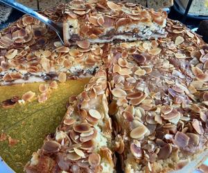 Ciasto z masy krówkowej bez pieczenia. Gotowe w mig i mogłabym je jeść codziennie