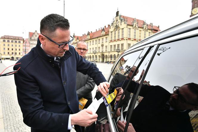 Wrocław wypowiedział wojnę nielegalnym taksówkarzom