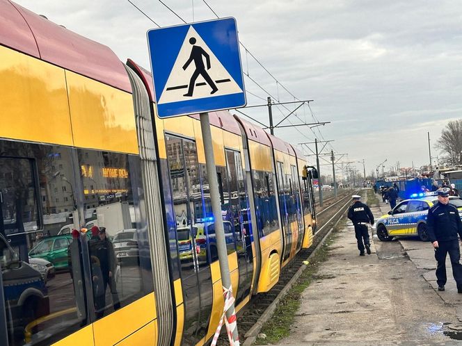 Potrącenie pieszej przez tramwaj. Kobieta zmarła w szpitalu