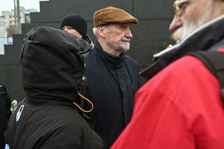 Antoni Macierewicz zatrzymany za kierownicą do kontroli. Incydent po miesięcznicy