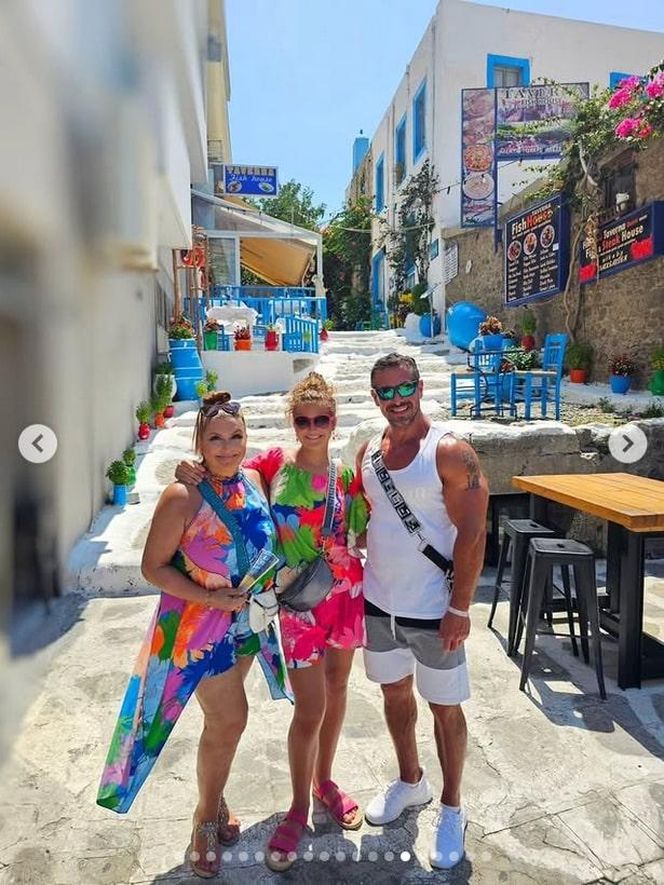 Katarzyna Skrzynecka na wakacjach, ale to córka zgarnia lajki. Te zdjęcia trzeba zobaczyć!