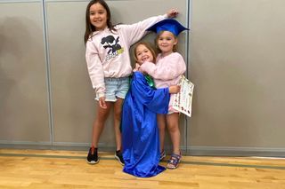 Zamordował trzy córeczki i zbiegł. Szukają go w lesie. To wojskowy, umie przetrwać