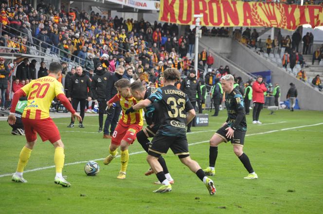 Korona Kielce - Pogoń Szczecin. Zdjęcia z meczu