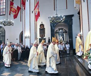 Msza święta w bazylice archikatedralnej św. Jana Chrzciciela na Starym Mieście