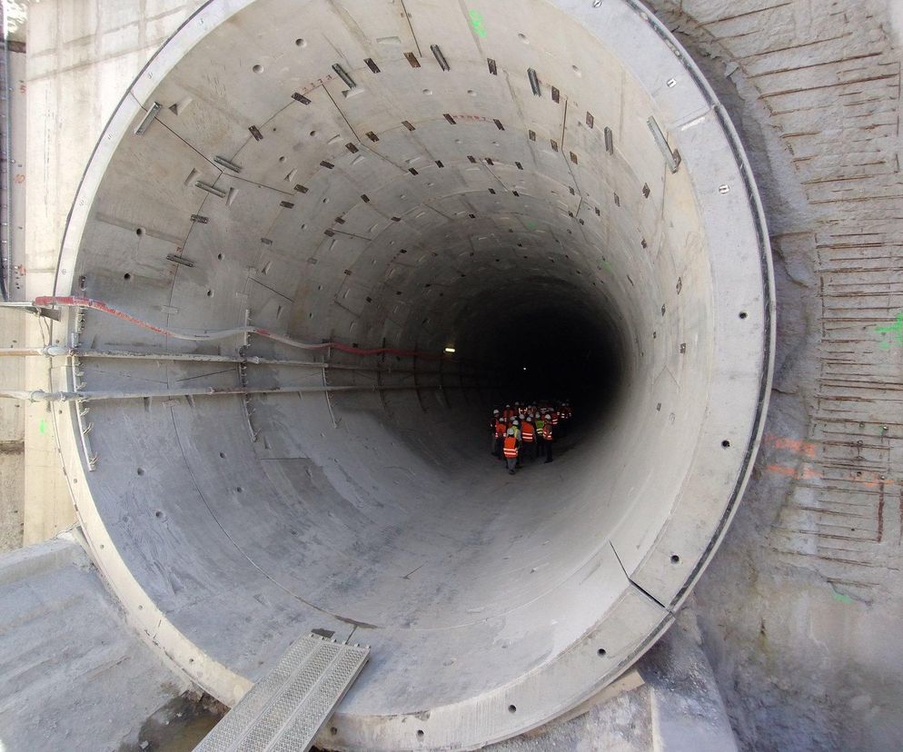 TBM Faustyna wydrążyła już 375 metrów jednotorowego tunelu