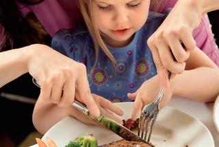 Wywiad: Jak nie uzależnić dziecka od jedzenia