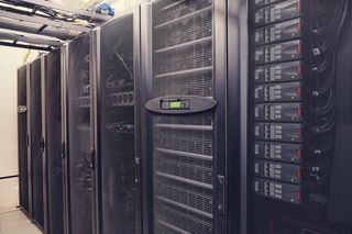 Zasilanie bez przerwy. ABC UPS – jak działa zasilacz UPS i który wybrać?