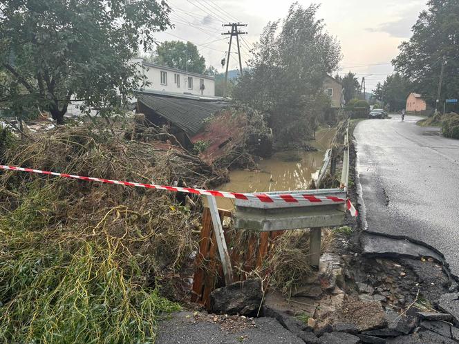 Byli pierwsi na miejscu. Ostrzeszowscy eksploratorzy z pomocą dla powodzian [ZDJĘCIA]