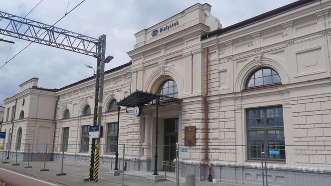 Białystok. Dworzec PKP po renowacji odzyskał dawny blask