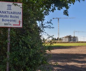 Trwa budowa wielkiego pomnika Matki Boskiej. Sprawdziliśmy postępy