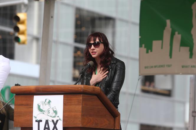  Harry Potter zostanie tatą? Jego dziewczyna już nie kryje brzuszka!