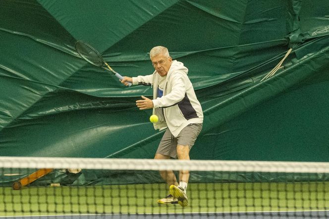 Zapłaciliśmy 10 000 zł za grę w tenisa Karczewskiego