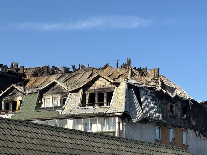 Tak wygląda miejsce pożaru w Ząbkach w piątkowy poranek 04.07.2025