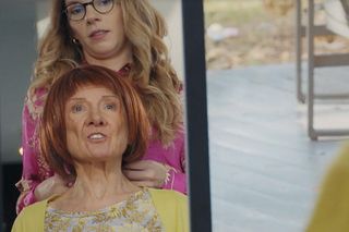 M jak miłość, odcinek 1864: Pani Ola (Ewa Kolasińska), Sylwia (Hanna Turnau) 