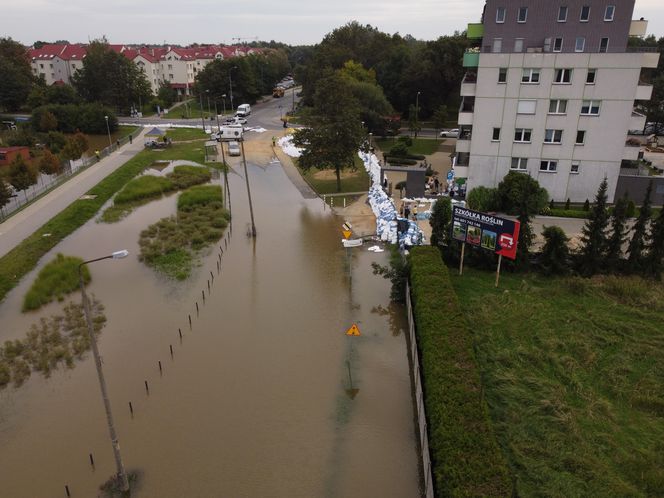 Wrocław - woda przy osiedlu na Stabłowicach 