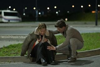 Pierwsza miłość, odcinek 4033: Marysia ofiarą pożaru! Kacper narazi życie, żeby uratować żonę z ognia - ZDJĘCIA, ZWIASTUN