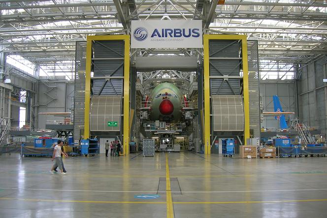 Airbus w Łodzi - to już pewne: Będziemy mieć fabrykę Caracali. [WIDEO] To oznacza...