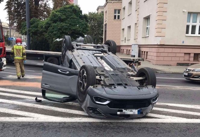 Przejazd ulicą 3 Maja był chwilowo zablokowany, jednak obecnie nie ma już utrudnień w ruchu