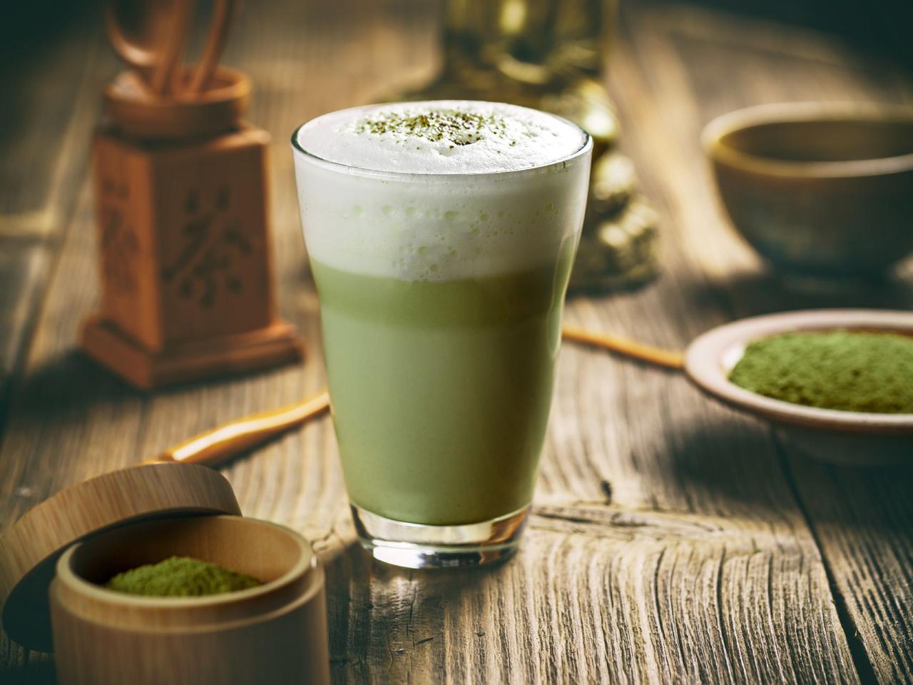 Matcha latte jak od Quebonafide  - przepis na wegańską matcha latte à la Quebonafide