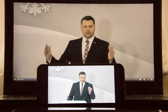 Konferencja 16.12.2020 - zmiany na maturze i egzaminie ósmoklasisty. O której i gdzie oglądać?