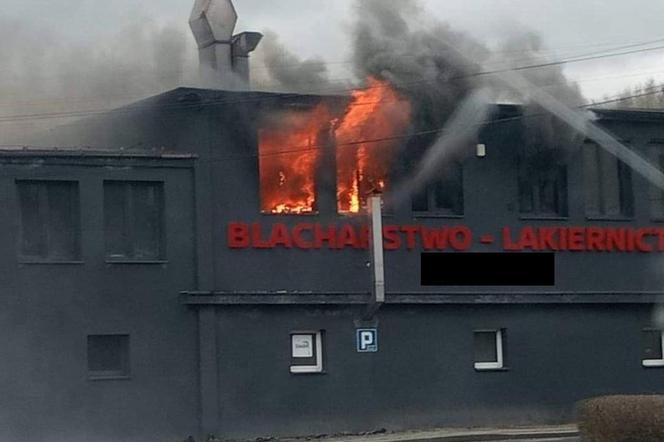 Pożar lakierni w Rybniku. Straty oszacowano na 300 tys. złotych 