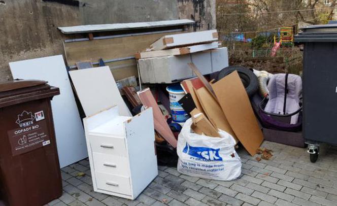 Zbiórka odpadów wielkogabarytowych w Gnieźnie