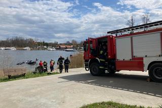 Mikołajki. Wodując skuter utopił Mercedesa