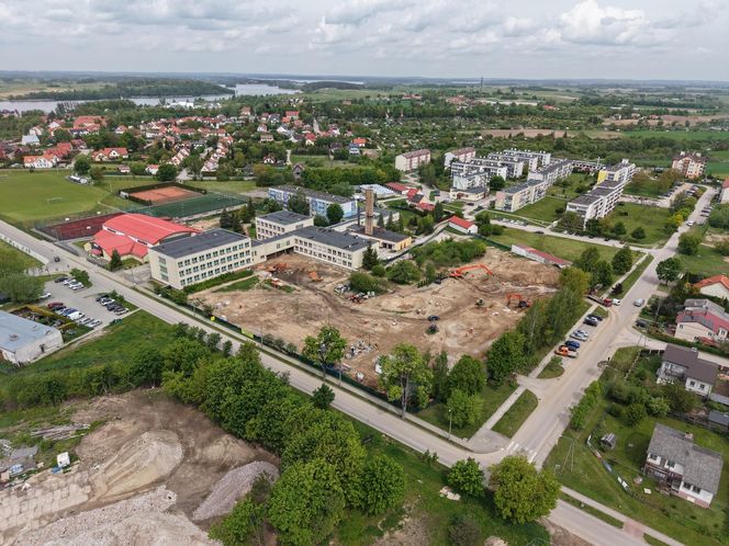 Wielka inwestycja w Mikołajkach. Tak powstaje nowoczesny kompleks sportowo-rekreacyjny