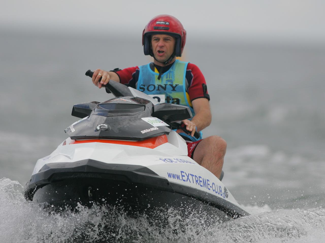 Politycy szaleją nad morzem