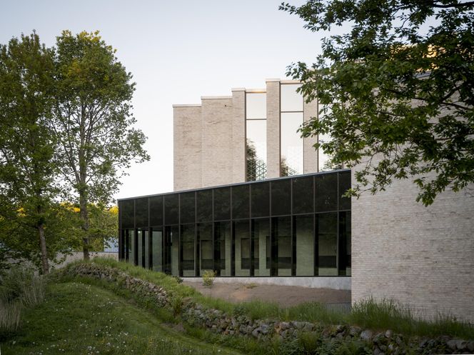 Højvangen Church, Henning Larsen 