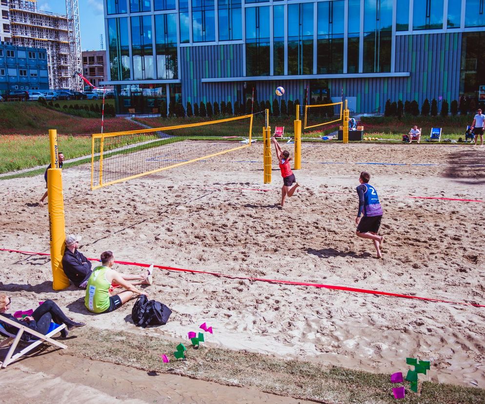 Centrum biznesowe Olivia Centre z boiskami i klubami sportowymi