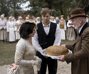 Dewajtis, odcinek 4. Irena Orwid (Michalina Olszańska), Marek Czertwan (Karol Dziuba)