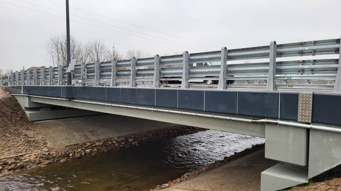 Nowy most na rzece Długiej