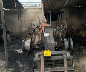 Duży pożar na terenie gospodarstwa w Zaborówcu koło Leszna