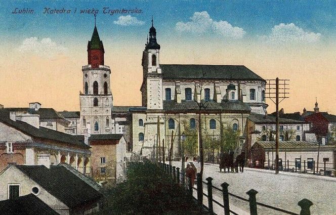 Jeden z pierwszych barokowych budynków wzniesionych poza Włochami. Znajduje się w stolicy woj. lubelskiego!