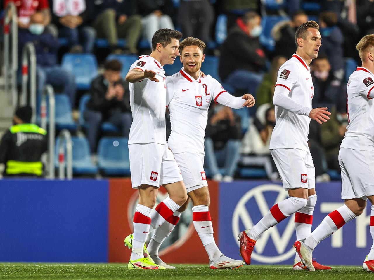 Lewandowski szykuje się do transferu? Długa rozmowa z Cashem. Wyciekły zaskakujące informacje