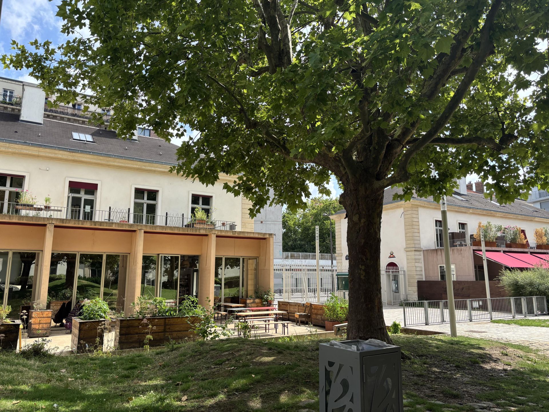 Caserne de Reuilly, Paryż