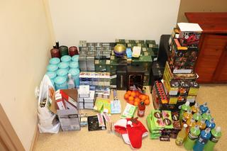 Kradli zdrapki, jedzenie i BAJECZNIE drogi alkohol. W końcu wpadli [ZDJĘCIA]