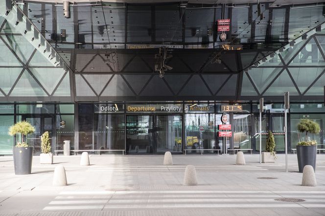 Opustoszałe lotnisko w Krakowie