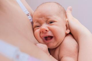 Dziecko płacze w czasie szczepienia? Naukowcy odkryli, co zmniejszy jego ból