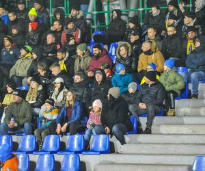 Elana Toruń - Zawisza Bydgoszcz 1:1, zdjęcia kibiców, opraw i piłkarzy ze Stadionu Miejskiego im. Grzegorza Duneckiego